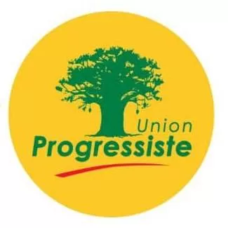 Logo rond jaune avec un arbre vert au centre et les mots Union Progressiste écrits en vert et rouge