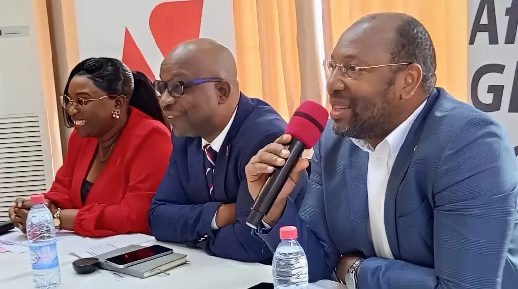 Le staff de UBA-BENIN face aux professionnels des médias