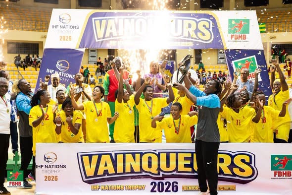 L’équipe des Amazones du handball en pleine célébration